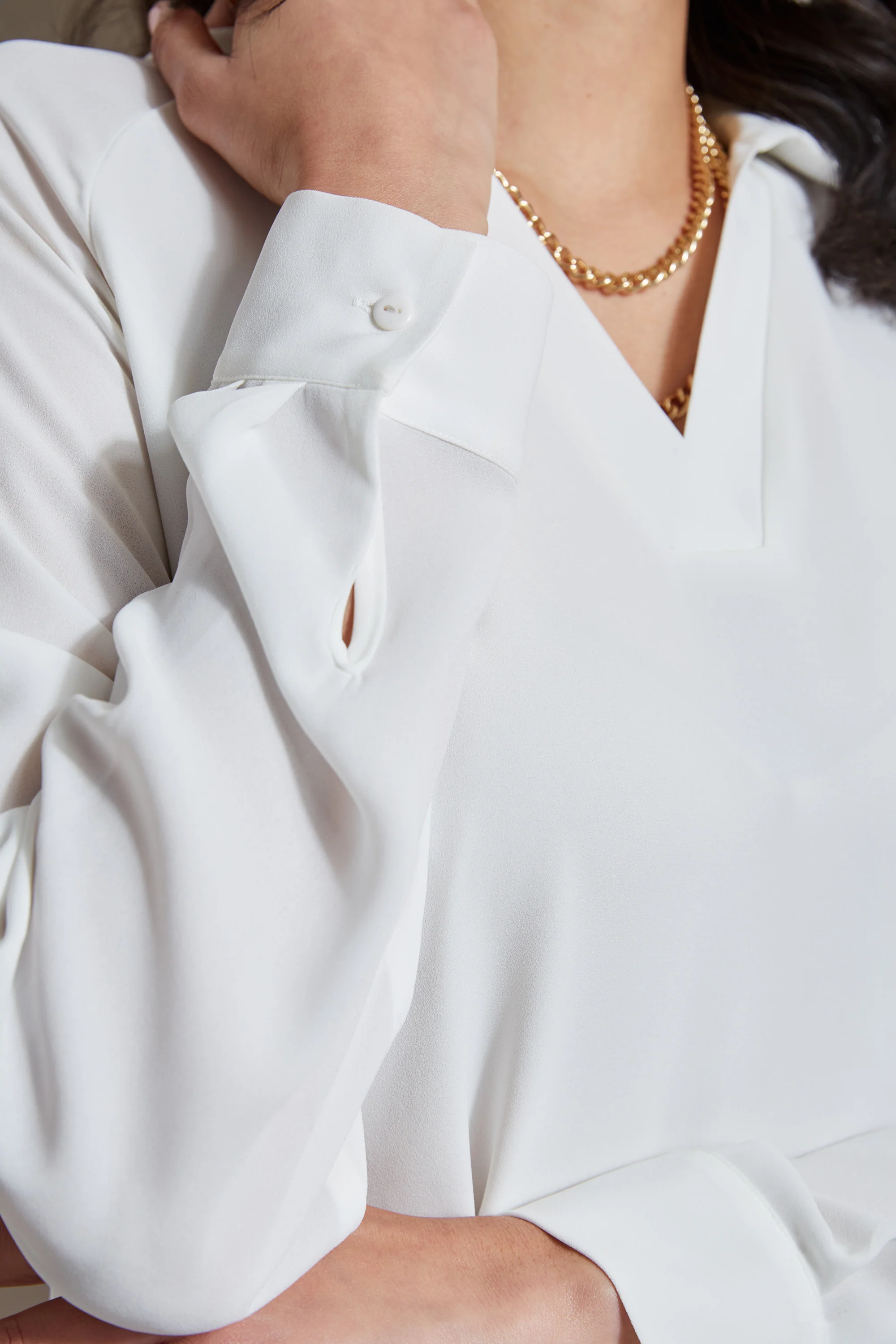 T-Tahari Split Neck Long Sleeve Shirt - Image 4