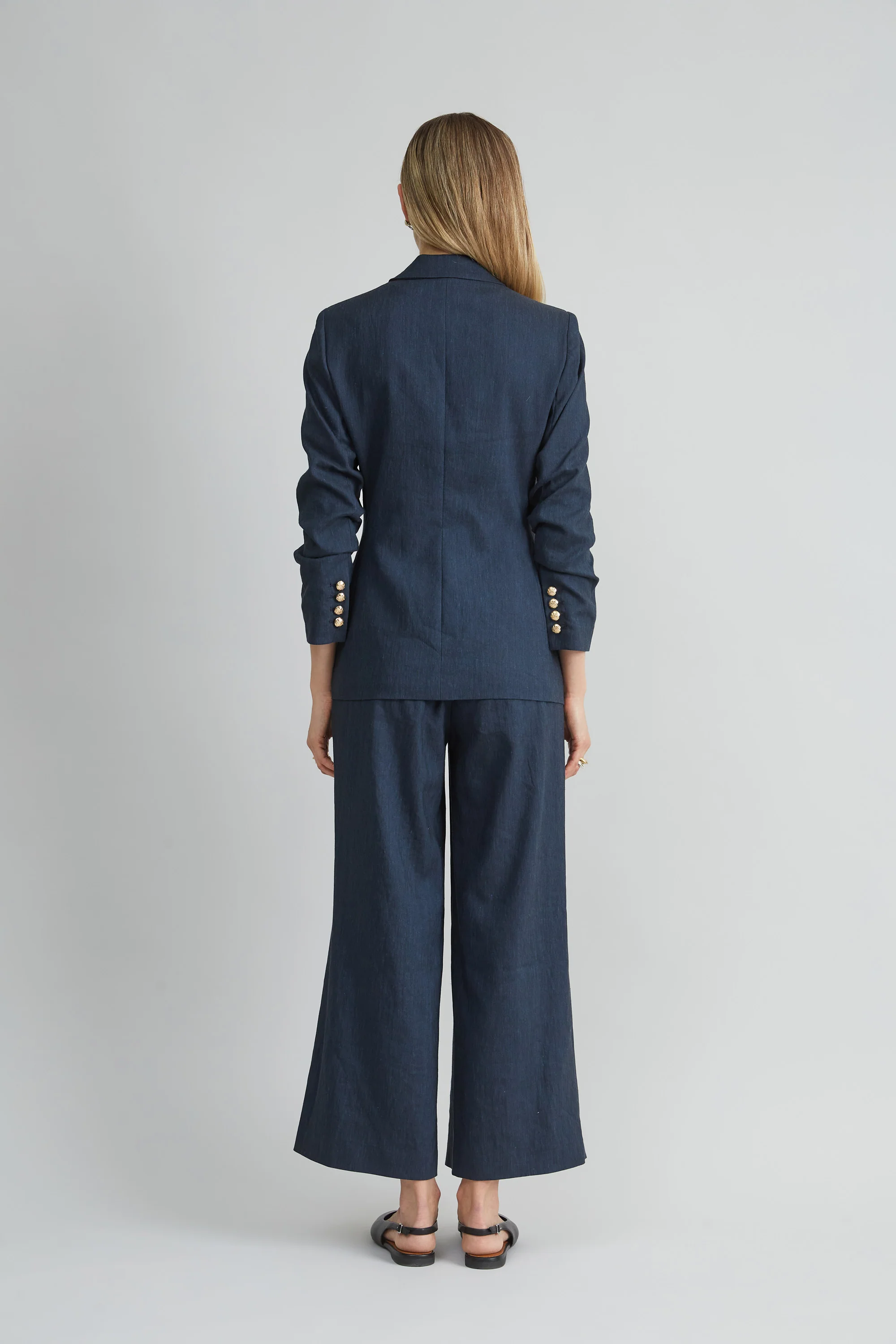 Linen Crest Button Blazer - Image 6