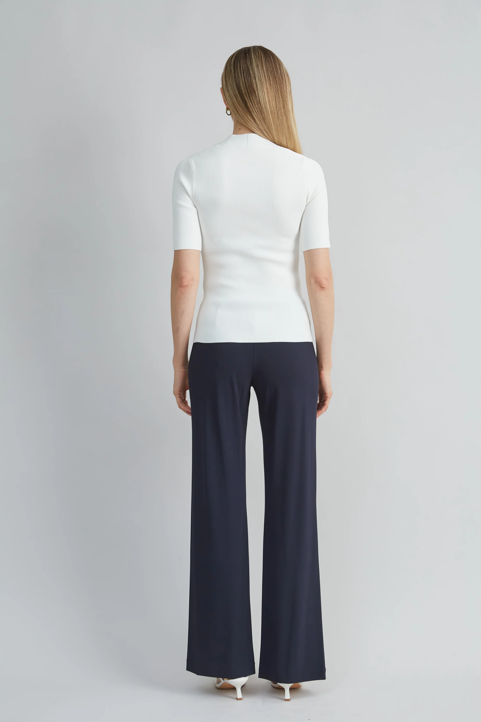 Short Sleeve Cable Twist Sweater - Image 4
