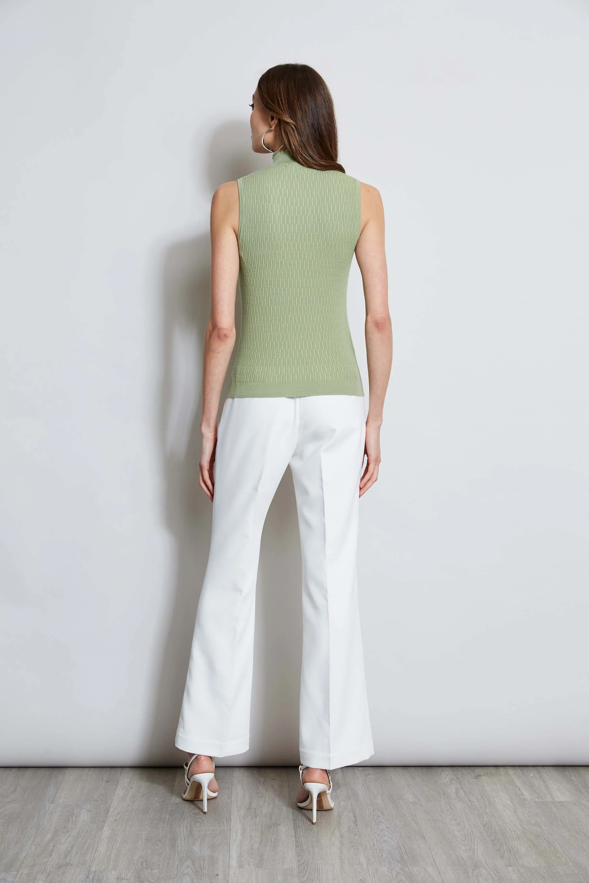 T-Tahari Cable Knit Sleeveless Sweater - Image 4